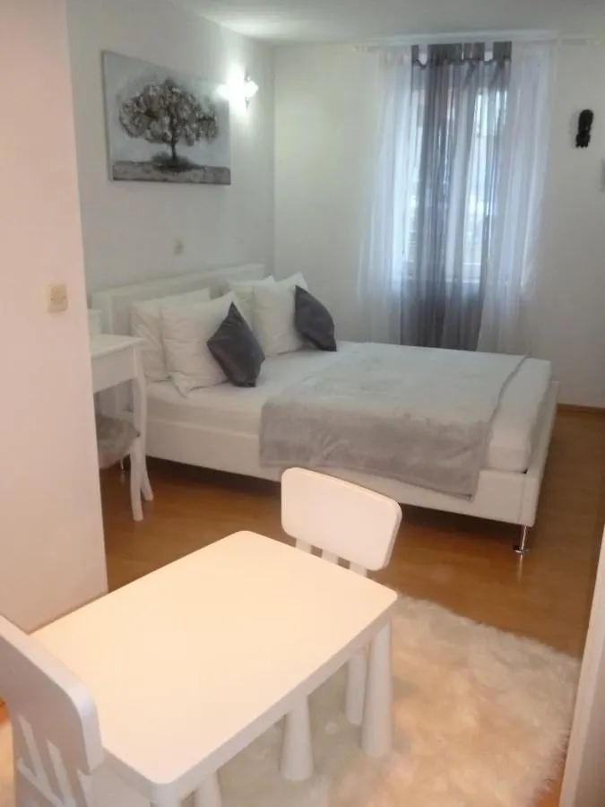 Apartament House Niko Kaštela