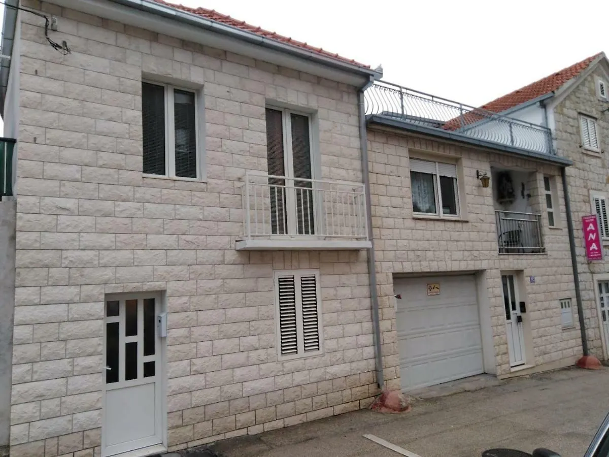 Apartament House Niko Kaštela