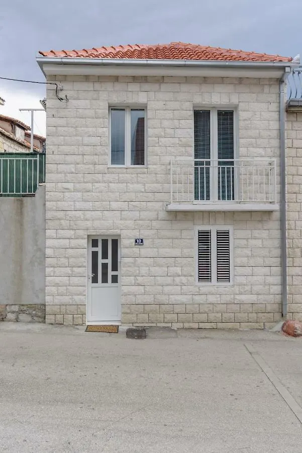 Apartament House Niko Kaštela