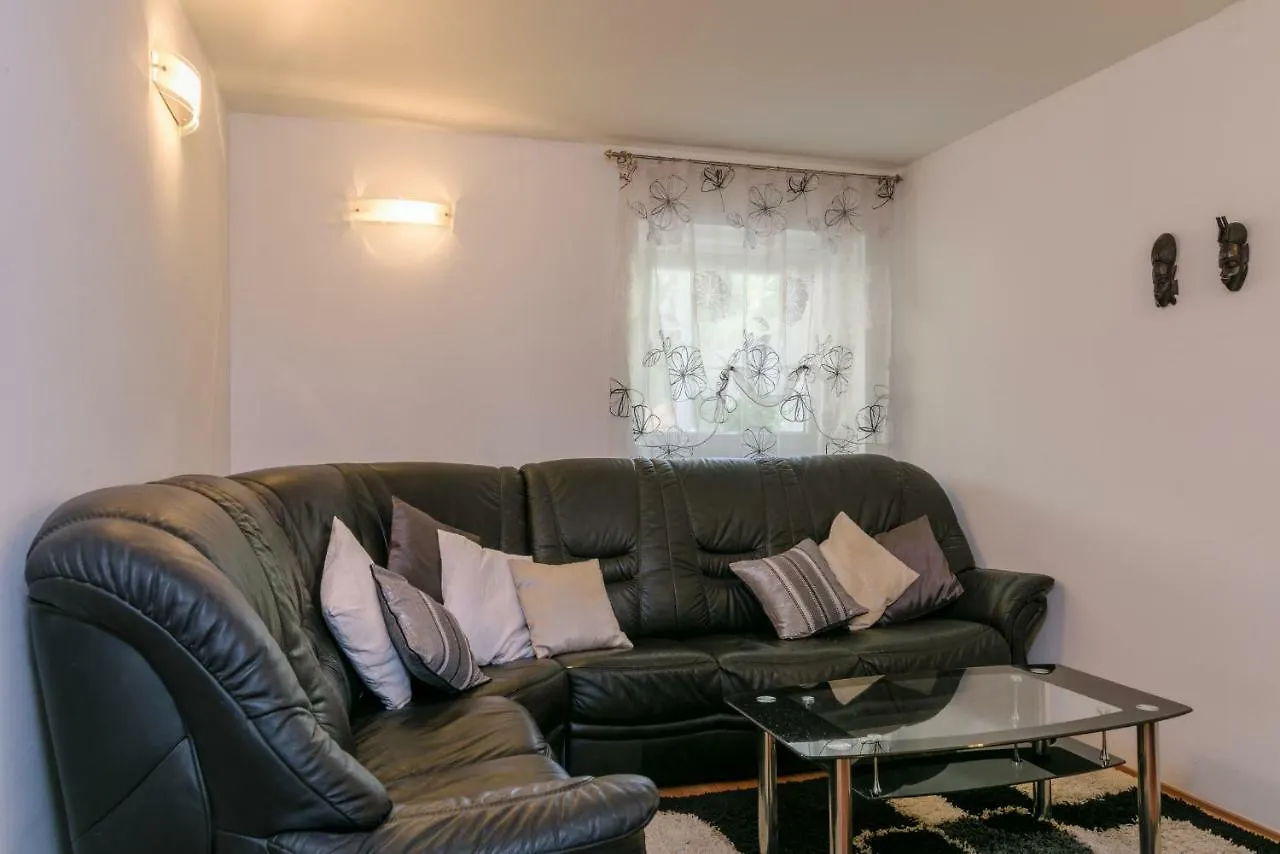 Apartament House Niko Kaštela